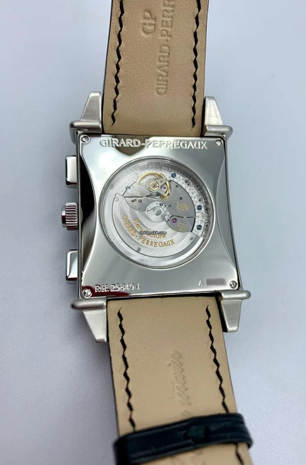 Girard Perregaux Vintage 1945 Chronograph XXL 25840 Box and Papers